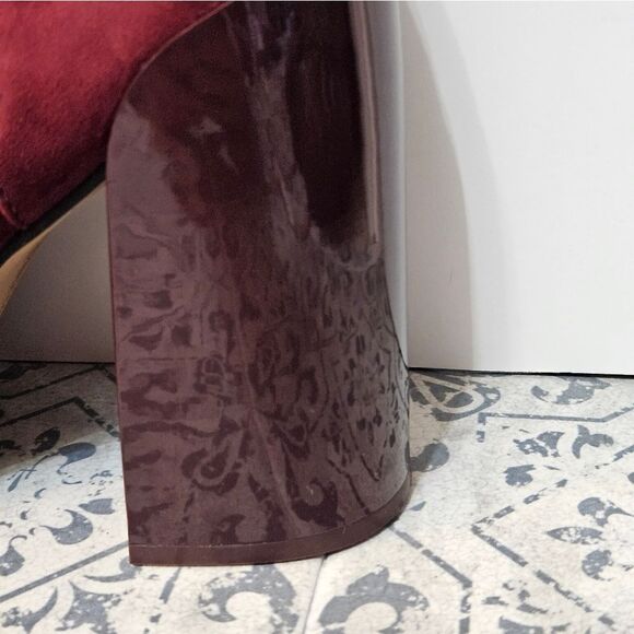 Vince Camuto, Enverna Boots in Beautiful Bordeaux Color. NIB-Size 8.5 - Picture 5 of 10